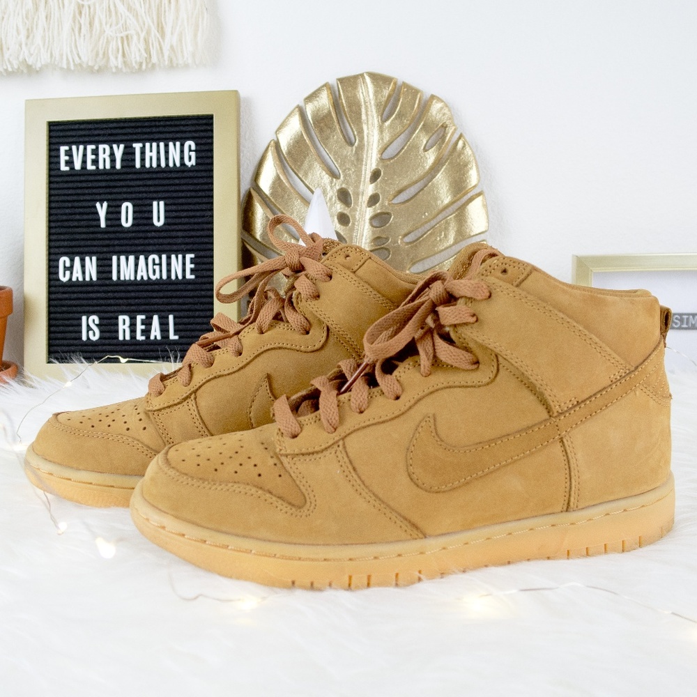 NIKE - Dunk Hi Premium